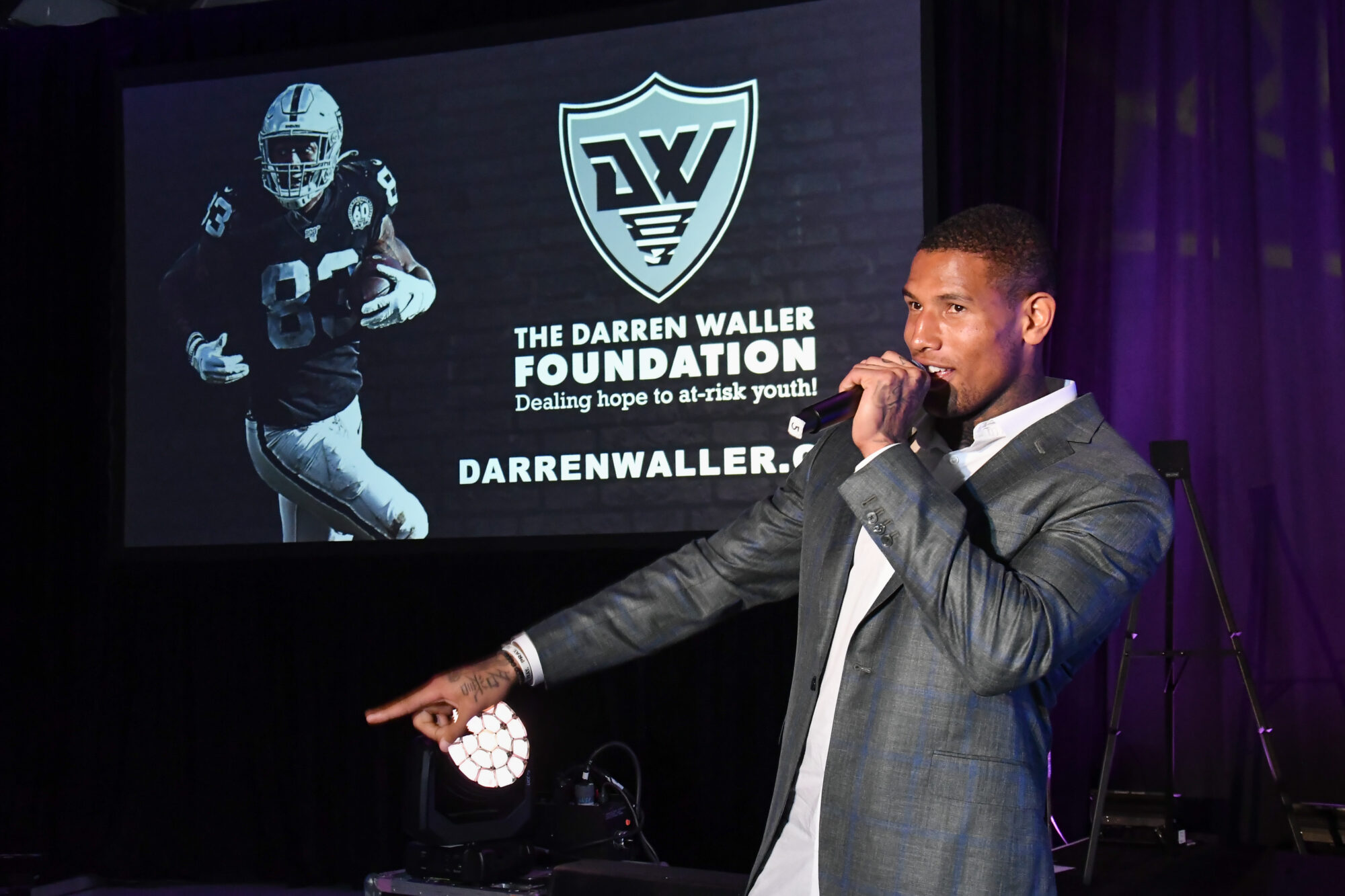 Darren Waller Pursues Music Career in Addition to NFL Success - The New  York Times